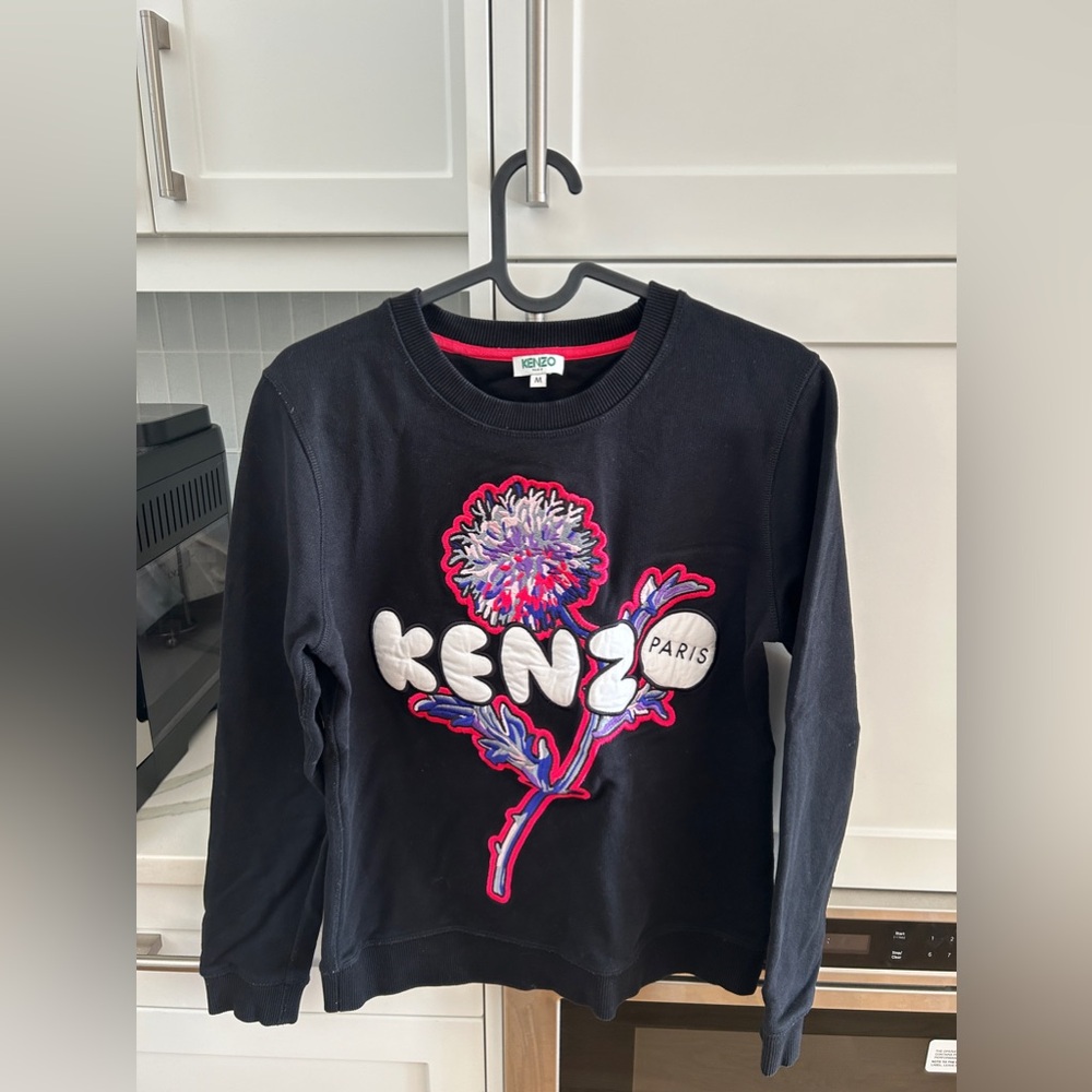 Kenzo sweatshirt, size M, comfy fashion everyday style